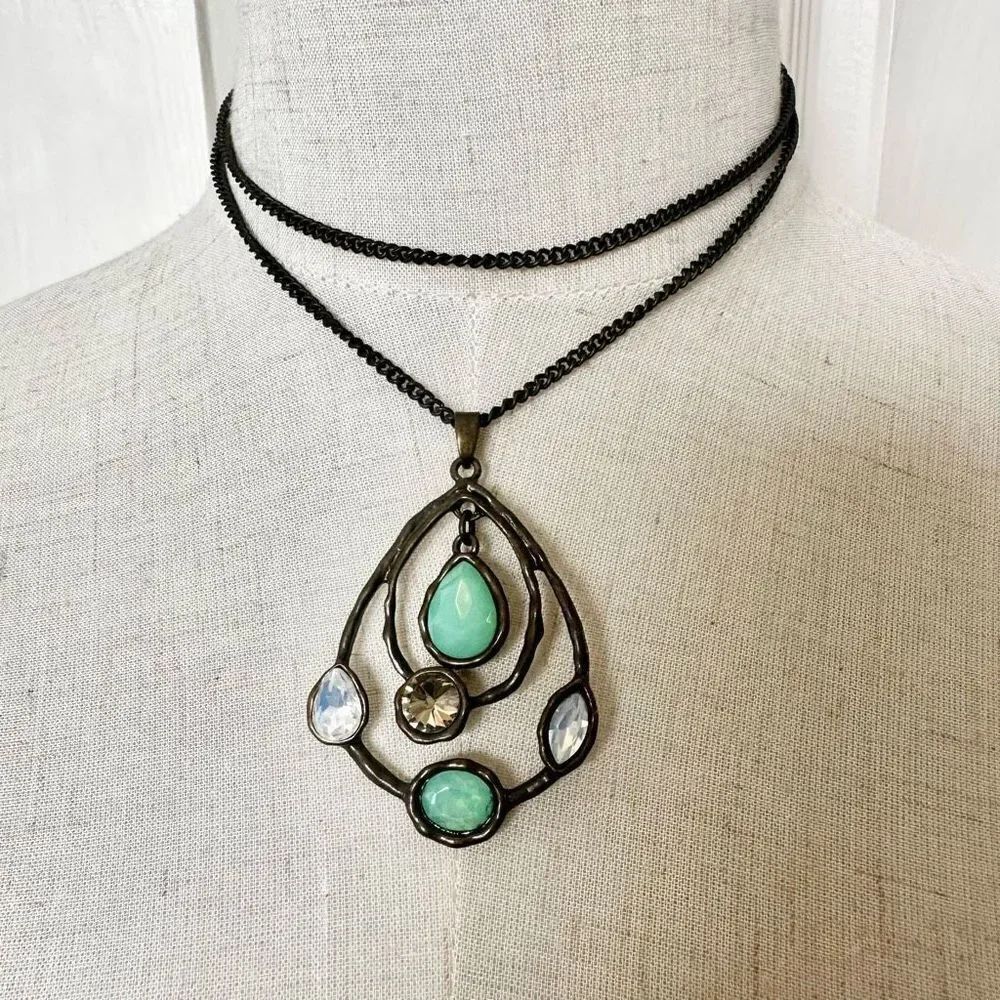 Sweet Lola copper tone blue pendant necklace